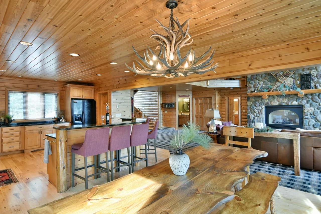 Cable Majestic Moose Lodge Home מראה חיצוני תמונה