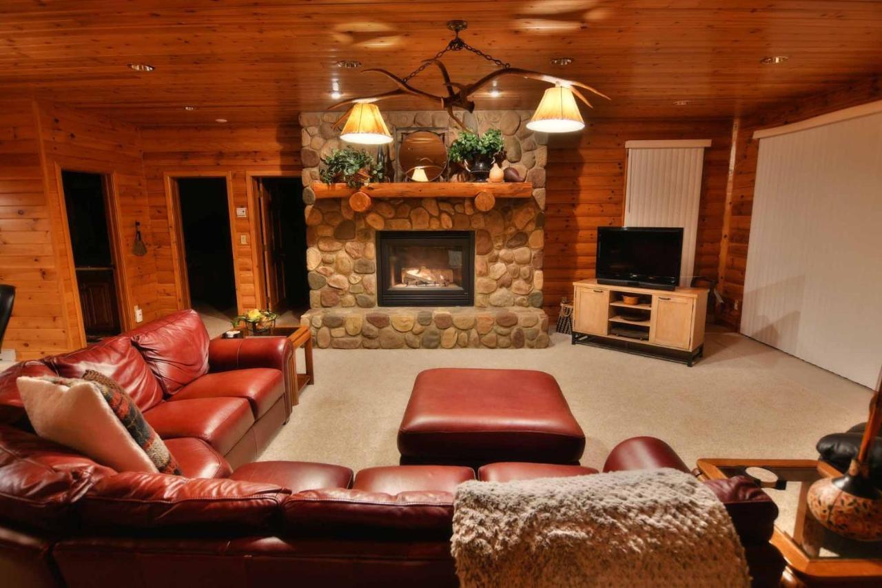 Cable Majestic Moose Lodge Home מראה חיצוני תמונה